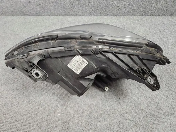 Voorste Rechte Koplamp - Mercedes B-Klasse W246 2011-2014 image 7
