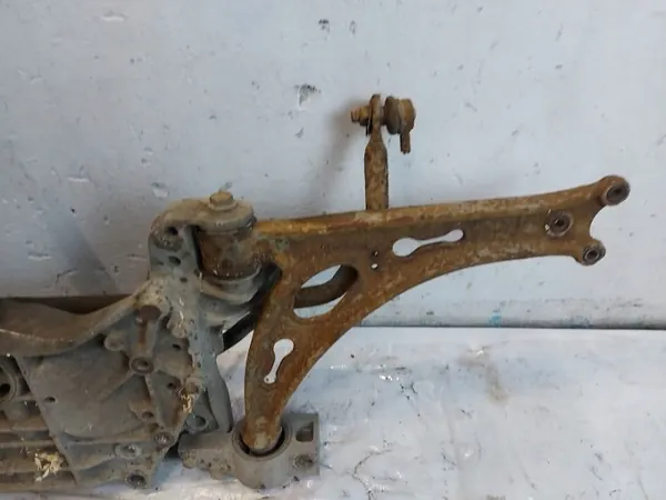 Porte-essieu avant OEM 1K0199369F pour VW EOS 2.0 FSI image 10