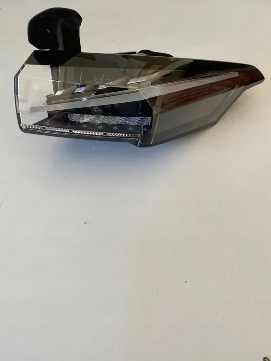 Luz Trasera Derecha Peugeot 308 III, 408 image 2