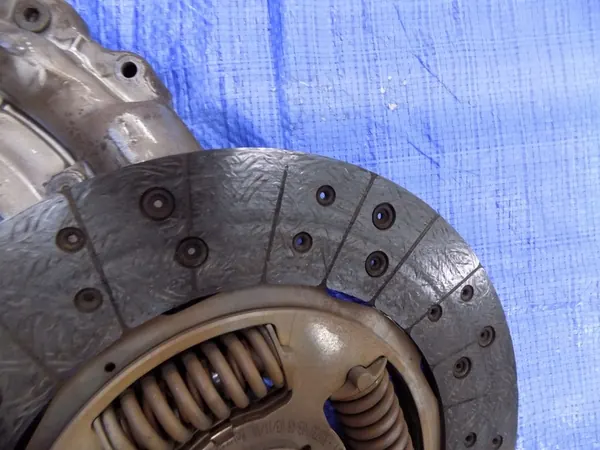 Disque d'Embrayage Mercedes Atego OM904 A0062506704 image 8