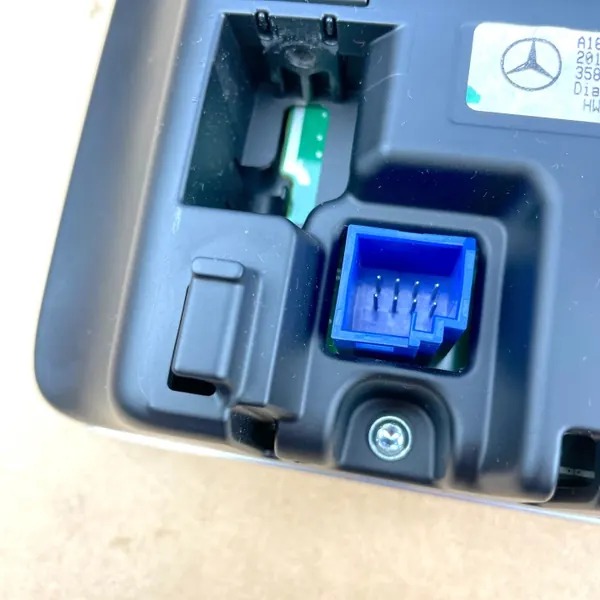 Écran Navigation OEM A1669007814 Mercedes CLA image 10