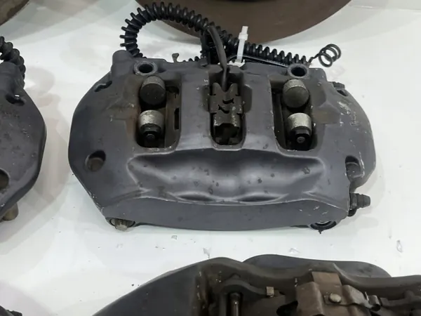 Étriers de frein BREMBO 1-90TIIIML pour Touareg 7P image 5
