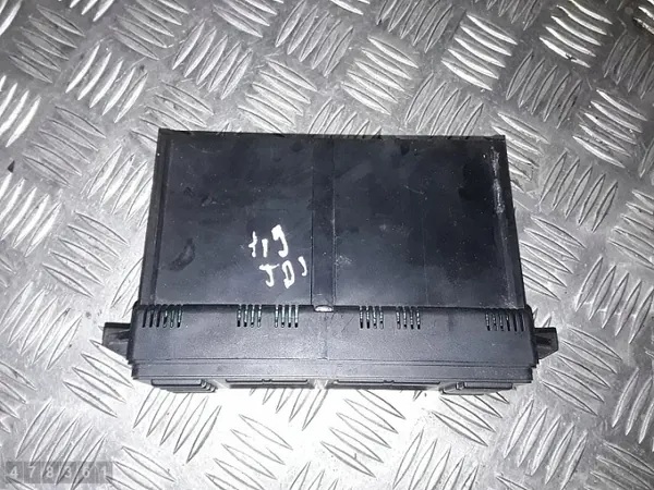 Audi A3 Klimasteuergerät OEM 8L0820043M image 3