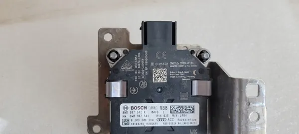 Sensor Radar ACC Esquerdo OEM 8W0907541K Audi A4 B9 A5 image 4