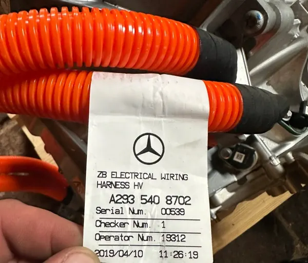 Mercedes-Benz EQC elektromotor OEM A2933405000 image 6