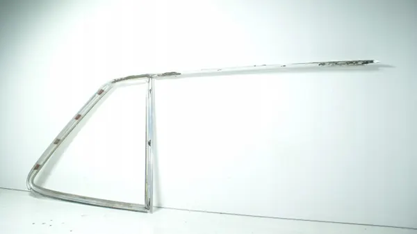 Mercedes Hardtop Kromilista OEM 1076980701 image 6