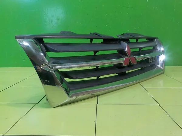Grill MITSUBISHI PAJERO III 3.5 D MR387981 image 2