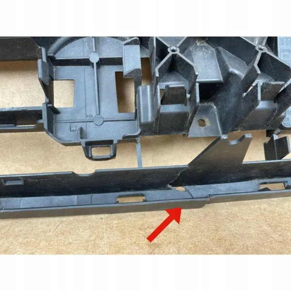 OEM 8K0807233G Frontstoßstange Gitter Verstärkung Audi A4 B8 image 10
