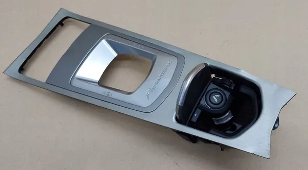 Vaihdekehys tuhkakuppi Porsche Panamera 970 OEM image 4