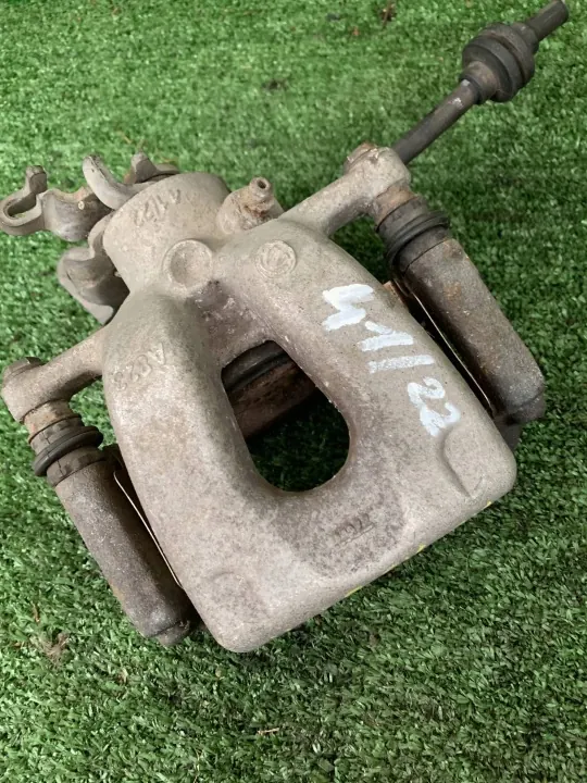 Taka-oikea jarrupuristin OEM WLX3450 Alfa Romeo 159 image 4