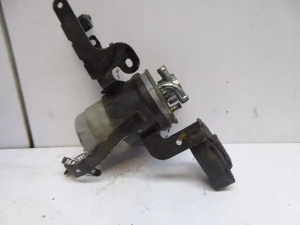 Carcasse de filtre à carburant AUDI A6 2.5L diesel 2002 4B0201987B image 6