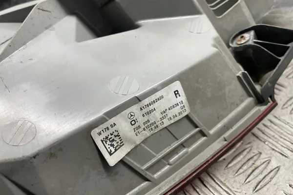 Lámpara trasera derecha MERCEDES-BENZ A (W176) A1769062400 image 3