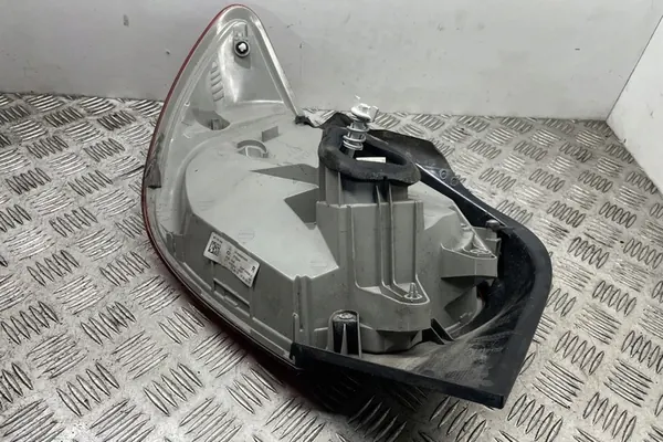 Lámpara trasera derecha MERCEDES-BENZ A (W176) A1769062400 image 6