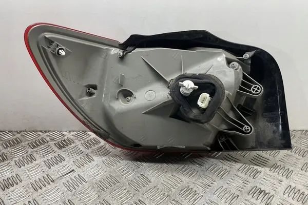 Lámpara trasera derecha MERCEDES-BENZ A (W176) A1769062400 image 9