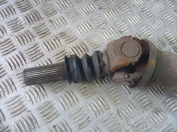 Drivaxel Suburban Yukon Tahoe Escalade 2007- image 4