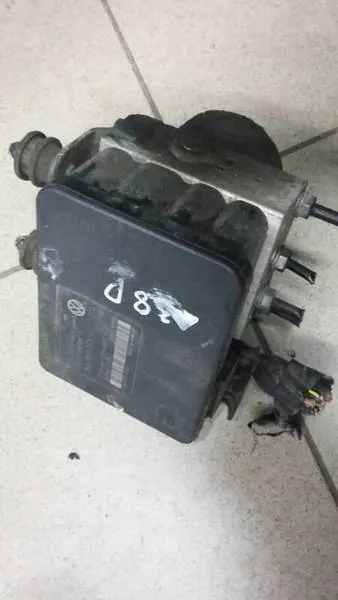 Pompe ABS OEM 7af pour Audi A3 - Occasion image 2