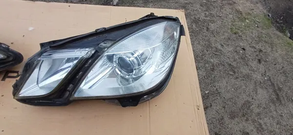 MERCEDES E W212 Linker Koplamp H7 image 2