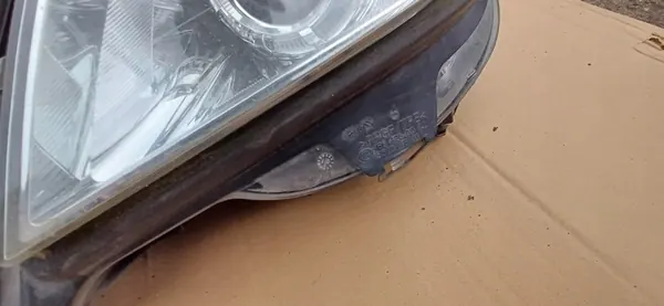 MERCEDES E W212 Linker Koplamp H7 image 3