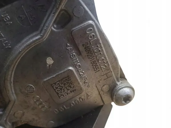 Waterpomp OEM 06L121111K voor Audi A3 S3 8V image 4