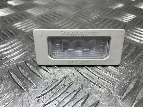 Feu de plaque SsangYong Rexton OEM FOB24086 image 2