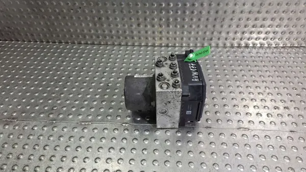 Pompe ABS OEM S26383080 pour VW Tiguan - Contrôleur image 3
