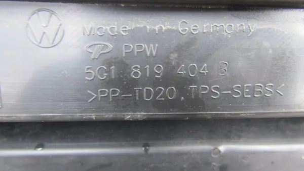 VW GOLF VII Lift Podszybie Europa OEM Part image 3