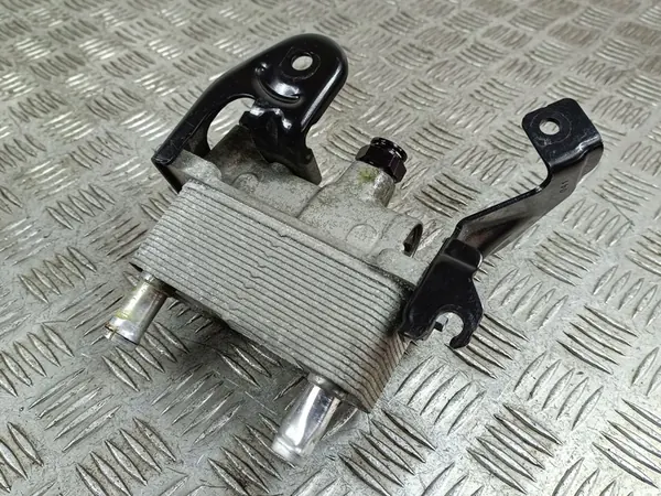 Refroidisseur d'huile Jeep Grand Cherokee 2022 68379506AA image 4