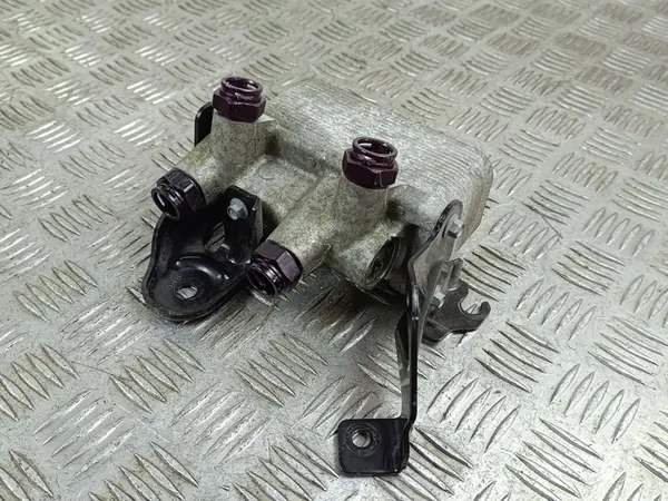 Refroidisseur d'huile Jeep Grand Cherokee 2022 68379506AA image 5