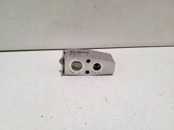 Soupape de détente climatisation Opel Ampera OEM 52436633 image 3