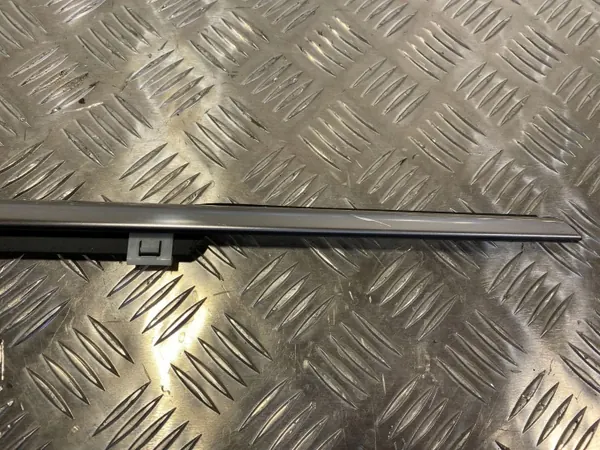 Kia Sorento bakrutslist OEM FOB26228 image 4