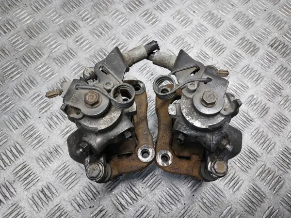 Disques & Étriers Frein Arrière OEM 1.6 Citroen C4 image 8