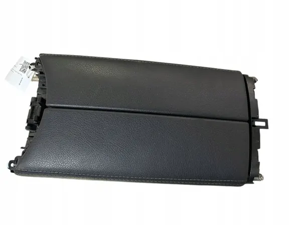 Mercedes-Benz C W205 middenconsole armsteun OEM 1271362G image 2