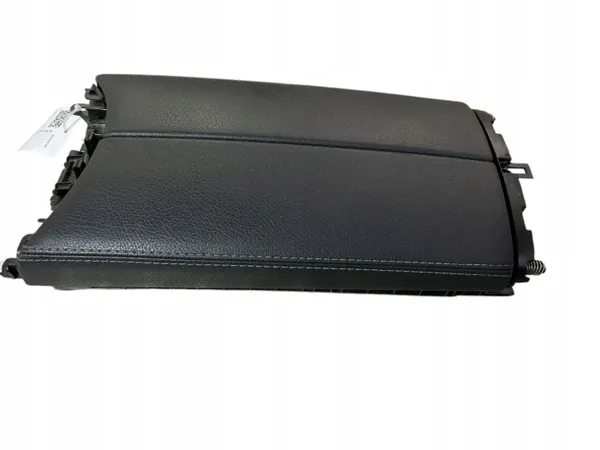 Mercedes-Benz C W205 middenconsole armsteun OEM 1271362G image 8