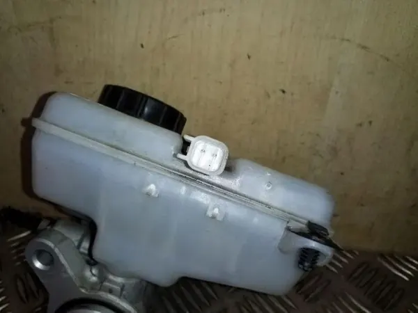 Cilindro de travão OEM 03350885641 para Jaguar XF 2017 image 3