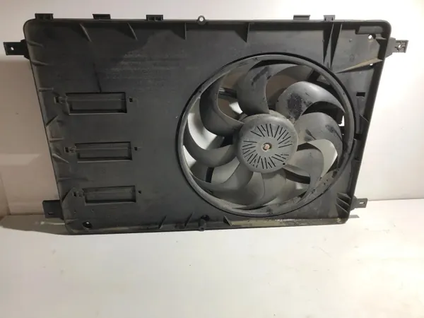 Ventilateur de refroidissement OEM 31319165 pour Volvo V40 2012-2019 image 2