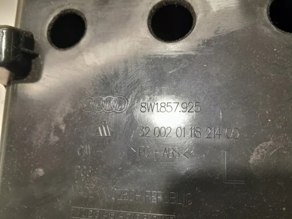 Porta-luvas condutor Audi A4 B9 Sedan OEM 8W1857925 image 4