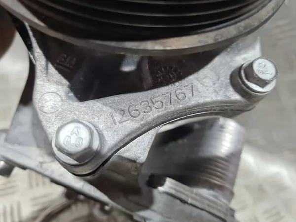 Vattenpump Oljekylare Opel Astra K 1.0 1.4 Turbo image 8