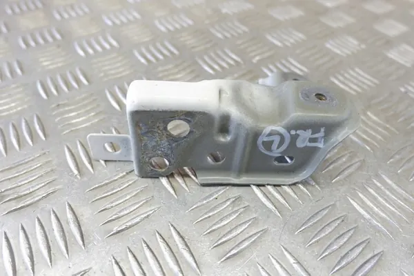 Fram vänster skärm fäste TOYOTA PRIUS 5383647050 image 3