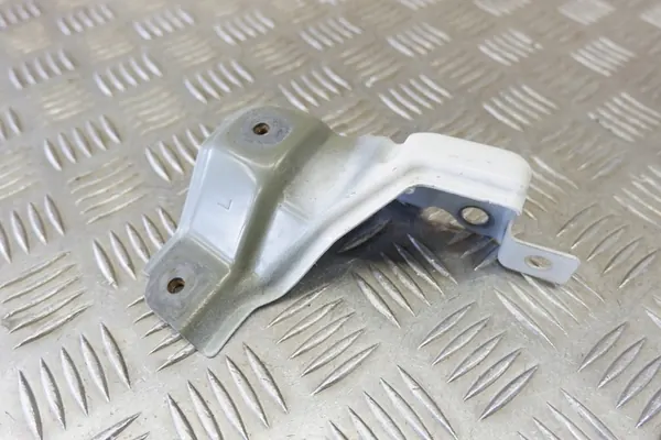 Fram vänster skärm fäste TOYOTA PRIUS 5383647050 image 4