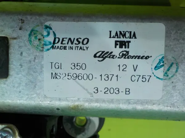 Ford Ka MK2 1.2 Rear Wiper Motor MS259600-1371 image 3