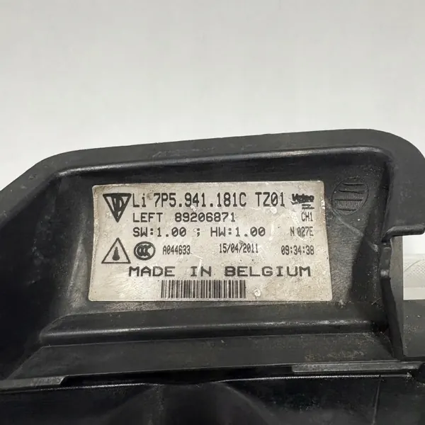 LED etuvalo oikea OEM 7P5941182C Porsche image 5