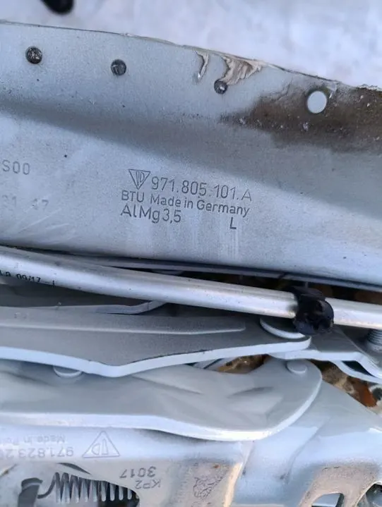 Para-lama dianteiro esquerdo Porsche Panamera 2018 OEM 971805101A image 5