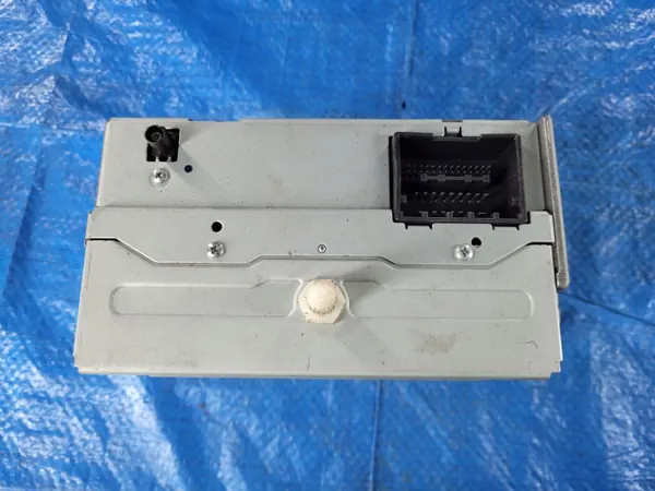 Radio Opel CD300 OEM 22836292 - Pieza OE usada image 5
