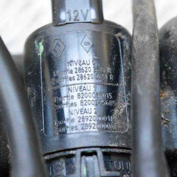 Ruitensproei Reservoir Dacia Sandero II 1.2L 8200295685 image 7