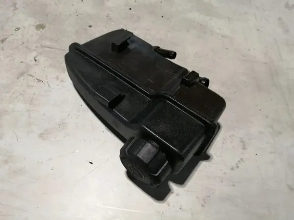 Volvo OE 30645621 servostyrningsbehållare image 2