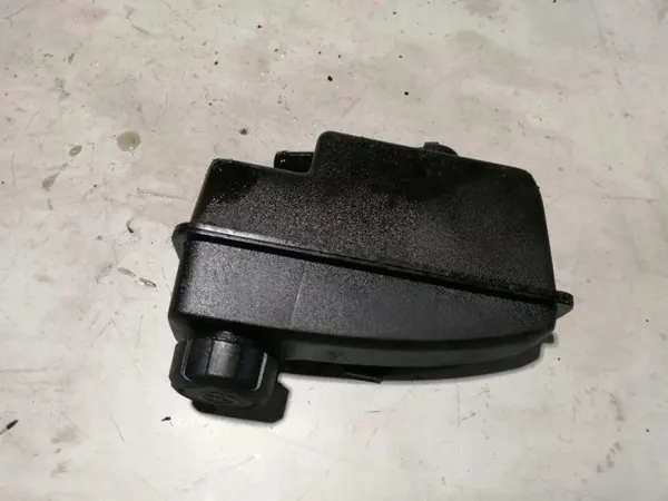 Volvo OE 30645621 servostyrningsbehållare image 3
