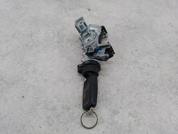 VOLKSWAGEN GOLF V PLUS Sytytysavain 1K0905851B 1K0905865 image 6