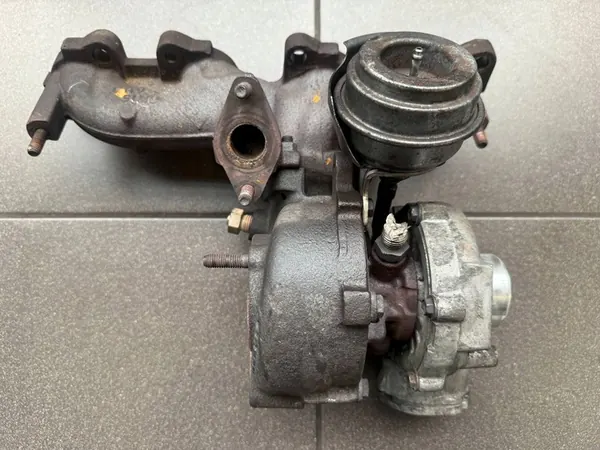 Turbo för Audi A4 B7 2.0 TDI 03G145702K image 2