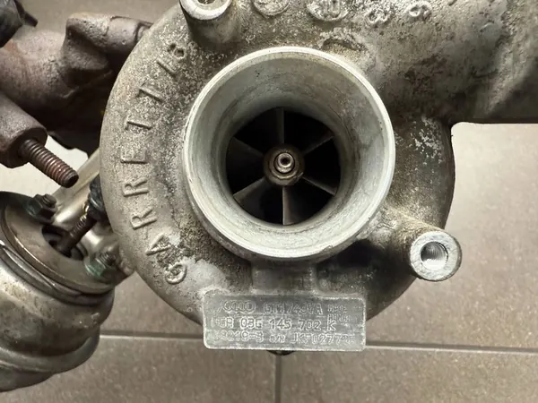 Turbo för Audi A4 B7 2.0 TDI 03G145702K image 3