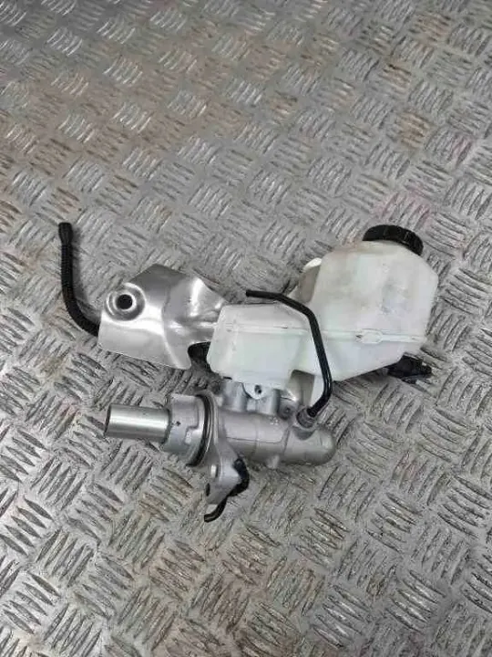 Cilindro de travão VW OEM 02048644P9 - Peça usada image 2